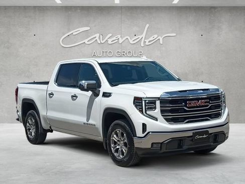 Used 2025 GMC Sierra 1500 SLT RWD image 2