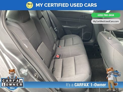 Used 2024 Nissan Altima 2.5 SV FWD image 18