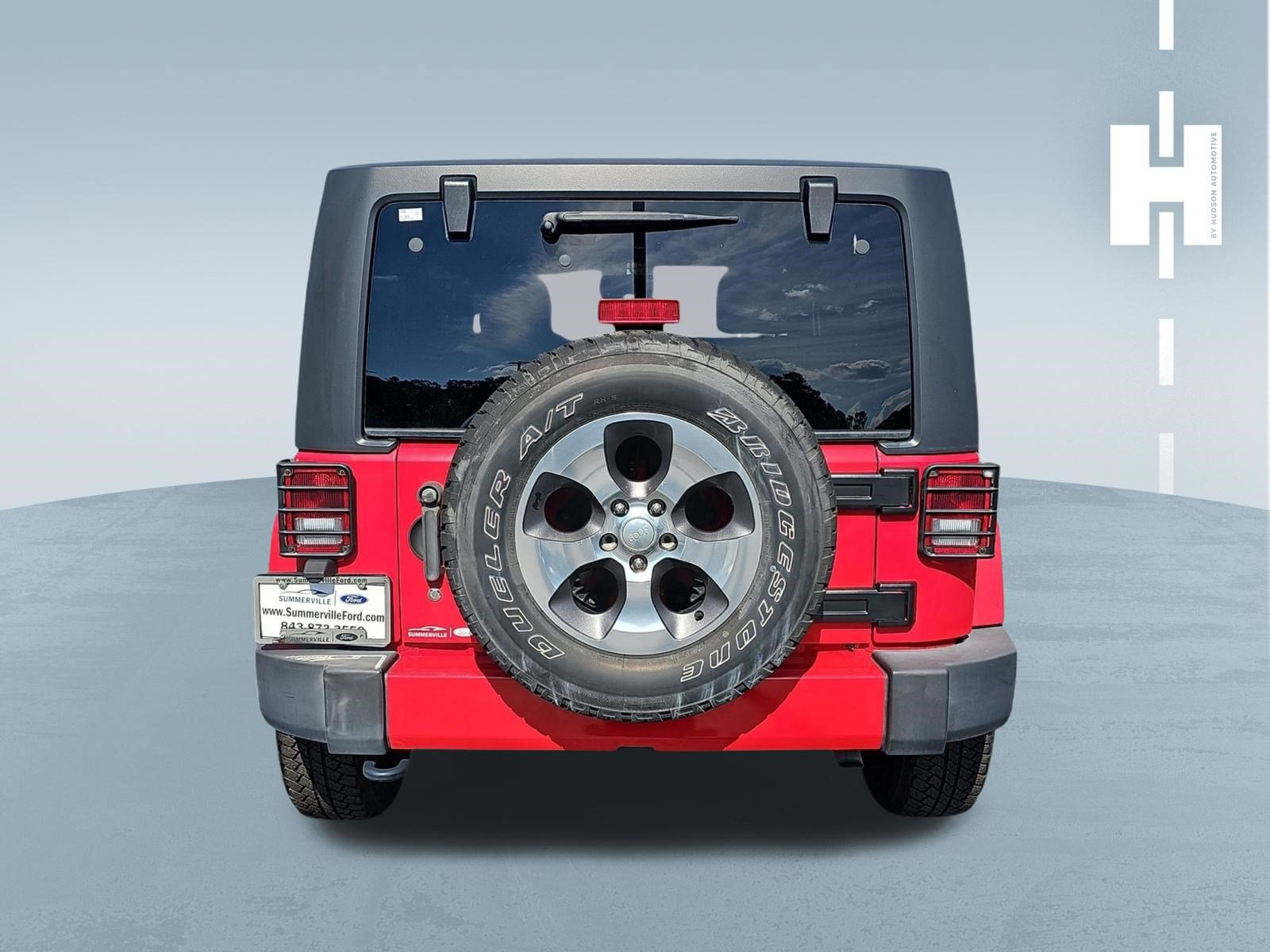 Used 2017 Jeep Wrangler Sahara w/ Dual Top Group AWD/4WD image 4
