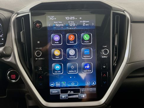 Used 2024 Subaru Crosstrek 2.0i Premium image 19