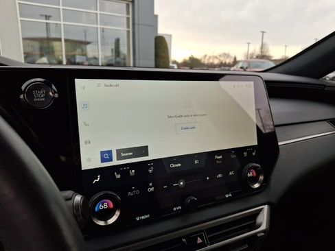 Used 2023 Lexus RX 350 AWD image 6