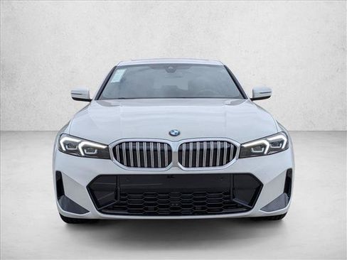Used 2026 BMW 330i xDrive Sedan w/ M Sport Package AWD/4WD image 5