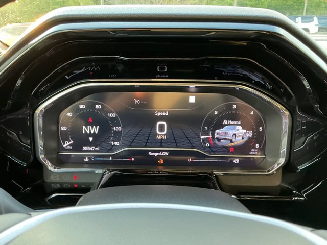 Used 2023 GMC Sierra 1500 SLT w/ SLT Convenience Package AWD/4WD image 17