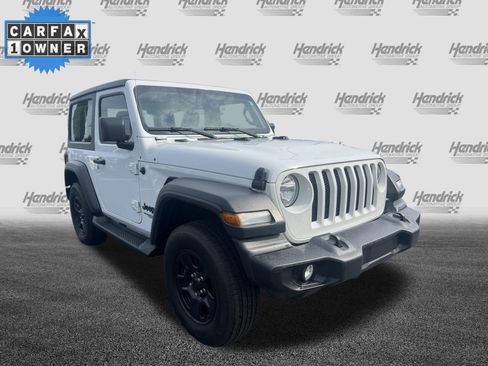 Used 2021 Jeep Wrangler Sport AWD/4WD image 2