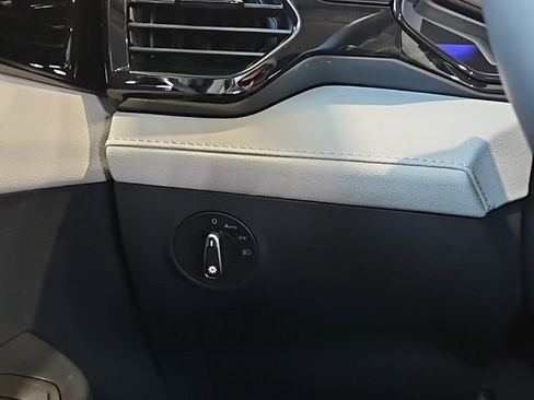 New 2026 Volkswagen Taos S image 34