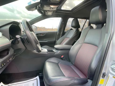 Used 2022 Toyota RAV4 XSE w/ Weather Package image 12
