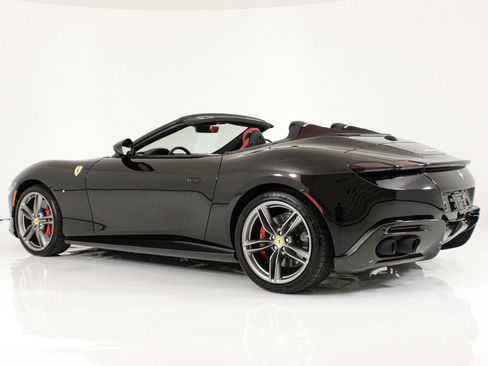 Certified 2024 Ferrari Roma Spider RWD image 7