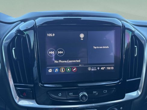 Used 2023 Chevrolet Traverse Premier image 17