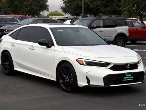Used 2025 Honda Civic Sport image 3