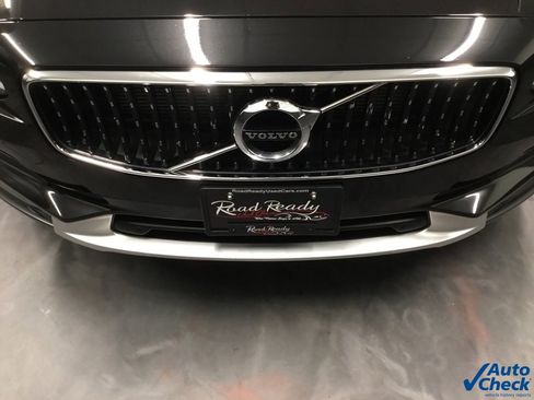 Used 2020 Volvo V90 T6 Cross Country image 19