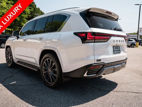 Used 2023 Lexus LX 600 4WD w/ Accessory Package (Z1) image 5