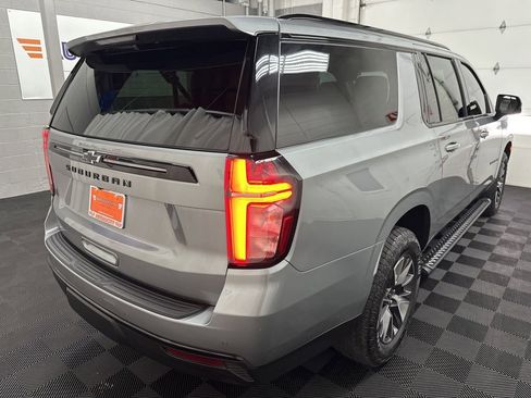 Used 2023 Chevrolet Suburban Z71 w/ Luxury Package image 9