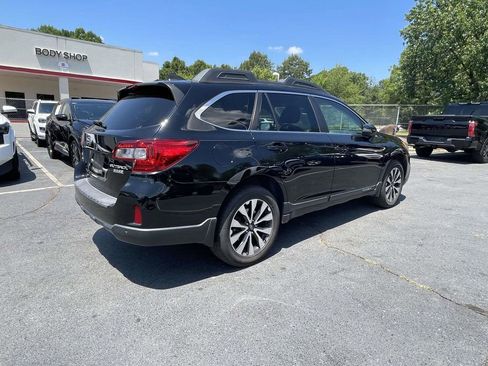 Used 2017 Subaru Outback 2.5i Limited AWD/4WD image 24