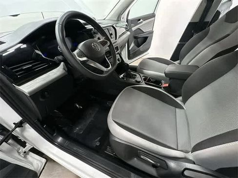 Certified 2023 Volkswagen Taos S image 15