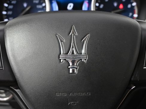 Used 2017 Maserati Ghibli RWD image 40