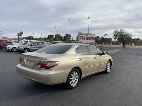 Used 2004 Lexus ES 330 FWD image 5