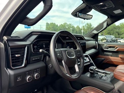 Used 2024 GMC Sierra 1500 Denali Ultimate AWD/4WD image 19