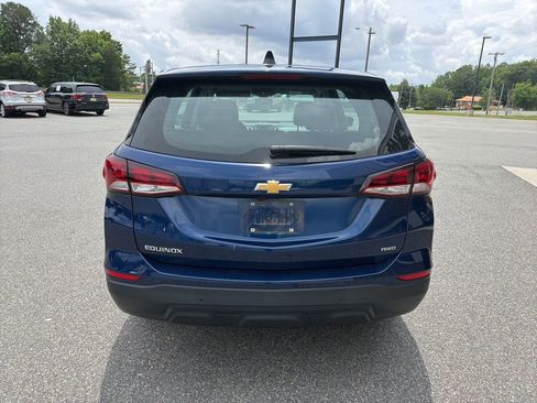 Used 2022 Chevrolet Equinox LS AWD/4WD image 6