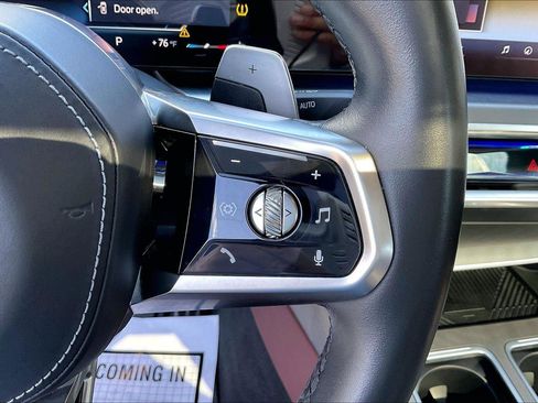 Used 2023 BMW 760i xDrive image 12