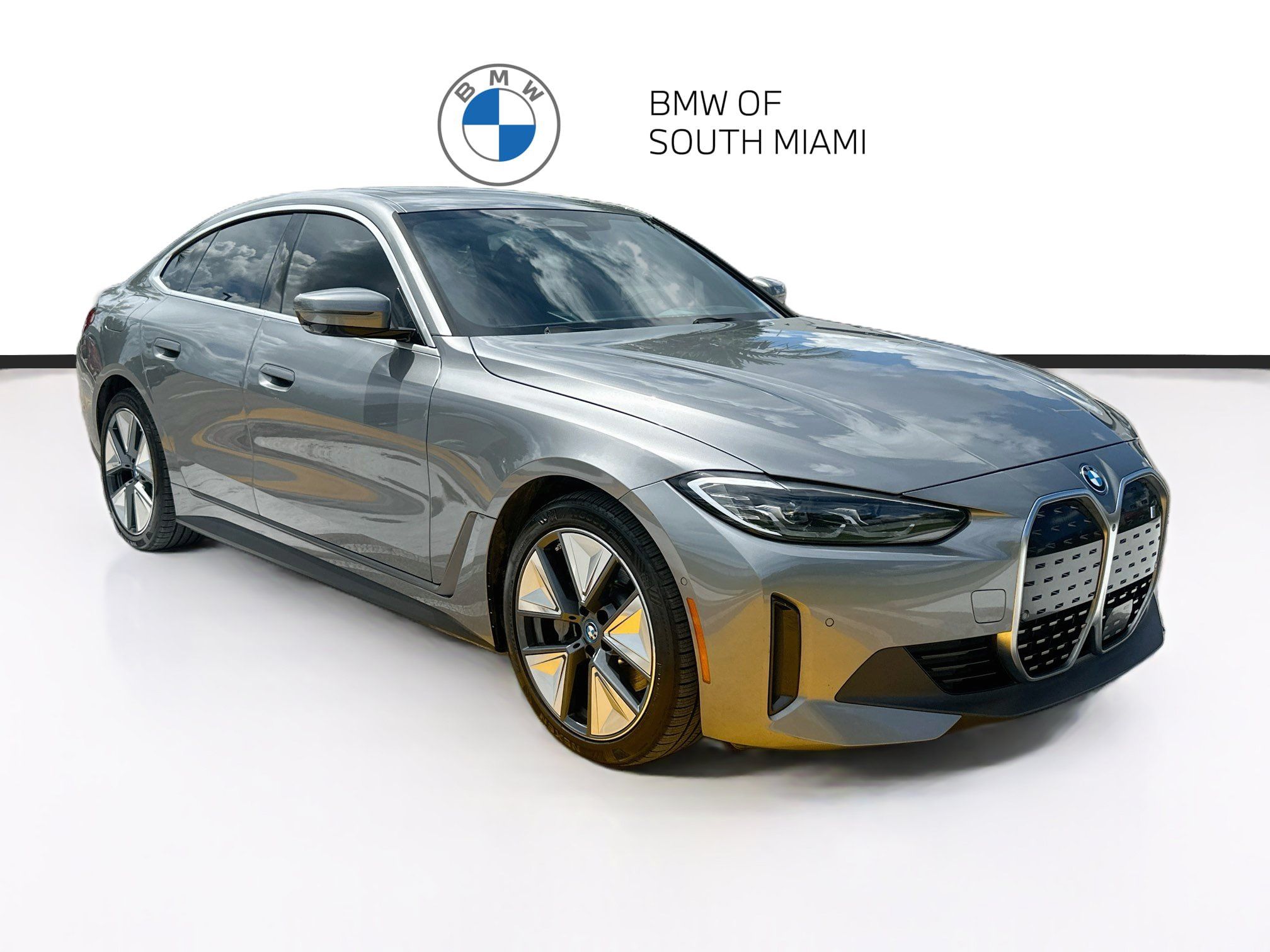 Certified 2023 BMW i4 eDrive40 RWD image 1