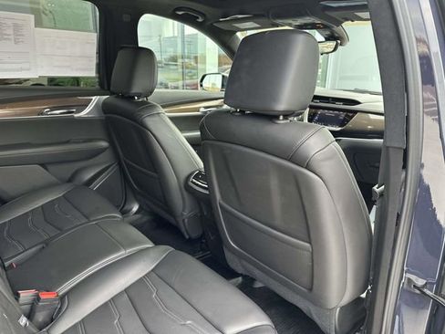 Certified 2025 Cadillac XT6 Premium Luxury w/ Platinum Package AWD/4WD image 57