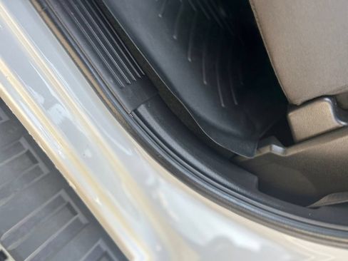 Used 2018 Chevrolet Silverado 1500 LT w/ All Star Edition AWD/4WD image 31
