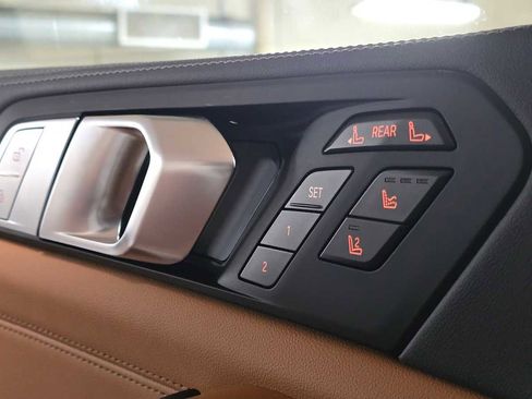 New 2027 BMW X7 xDrive40i AWD/4WD image 24