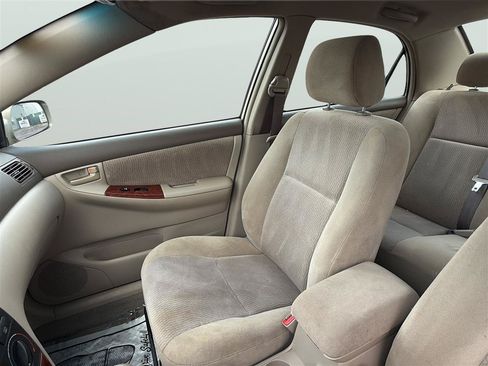 Used 2006 Toyota Corolla LE w/ Audio Value Pkg FWD image 13