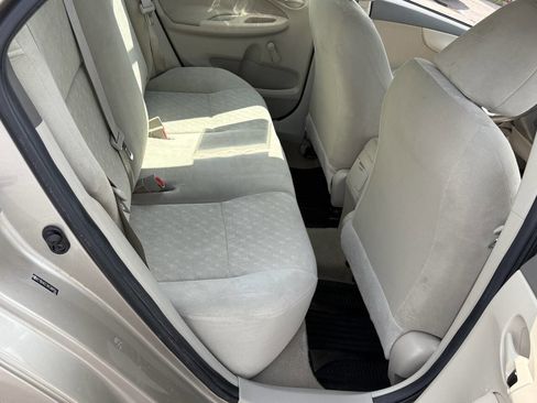 Used 2010 Toyota Corolla LE image 19