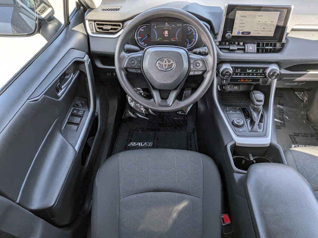 Used 2024 Toyota RAV4 XLE AWD/4WD image 13