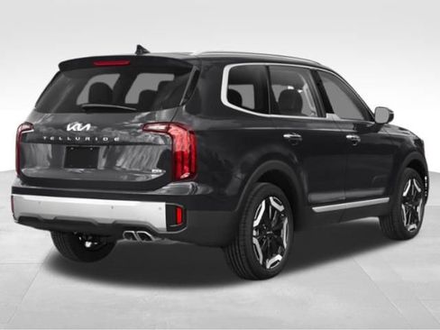 Used 2023 Kia Telluride S image 6