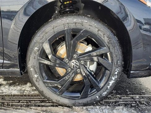 New 2026 Volkswagen Jetta SE image 12