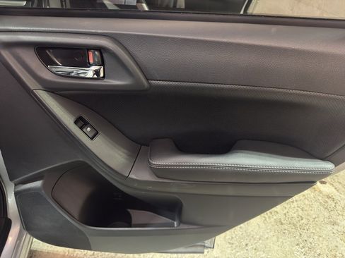 Used 2015 Subaru Forester 2.5i Limited image 25