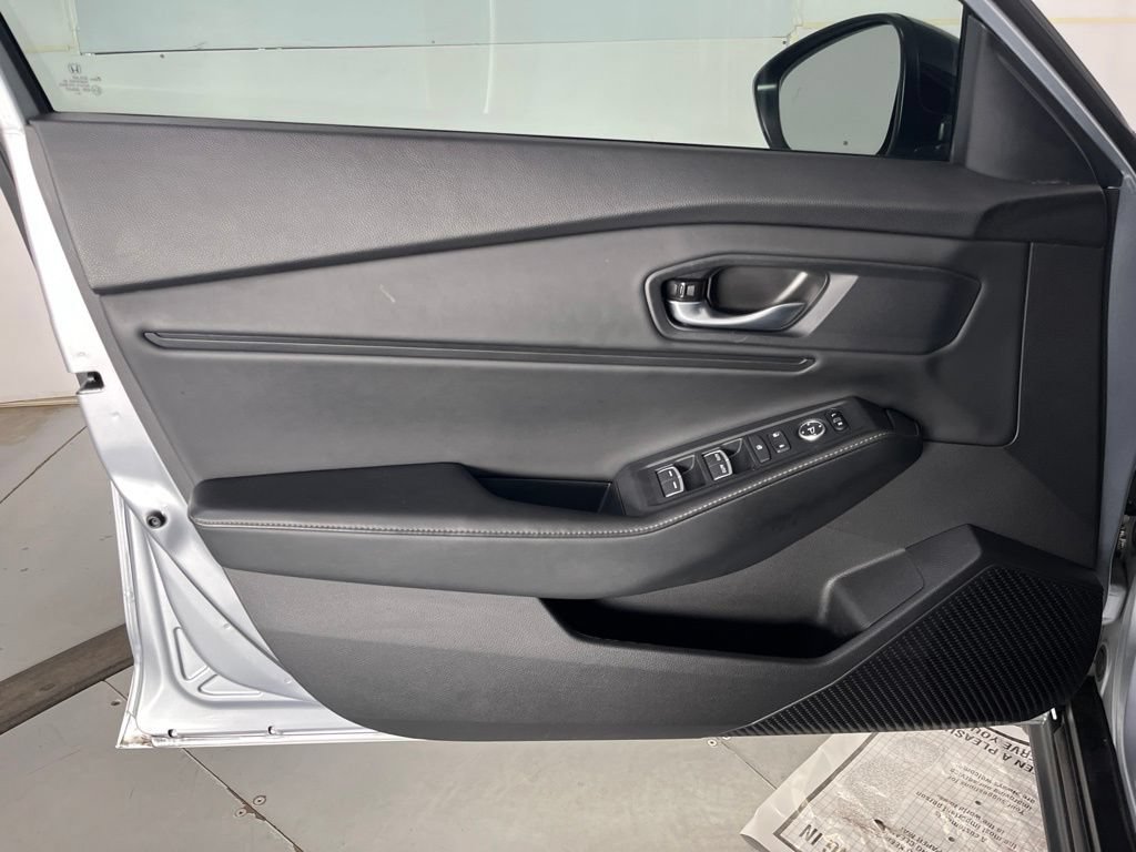 Used 2025 Honda Accord Sport image 26