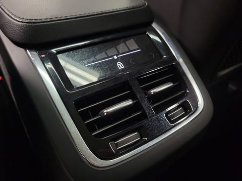Used 2022 Volvo XC90 T5 Momentum AWD/4WD image 31