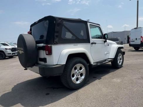 Used 2013 Jeep Wrangler Sahara w/ Connectivity Group AWD/4WD image 8