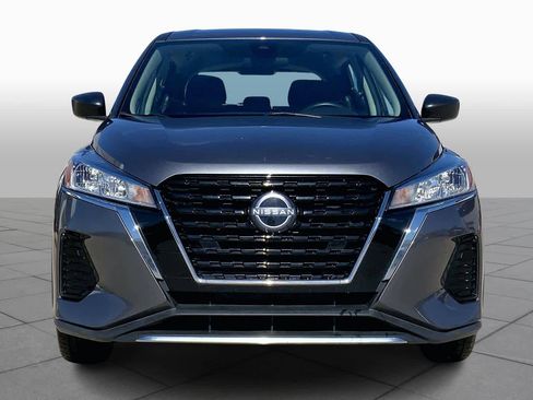 Used 2022 Nissan Kicks S image 4