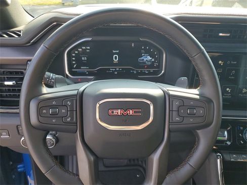 Used 2024 GMC Sierra 1500 AT4 w/ AT4 Preferred Package image 11