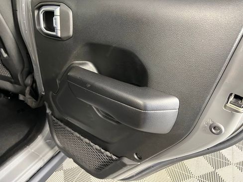 Used 2021 Jeep Wrangler Unlimited Rubicon 4xe w/ Steel Bumper Group image 31