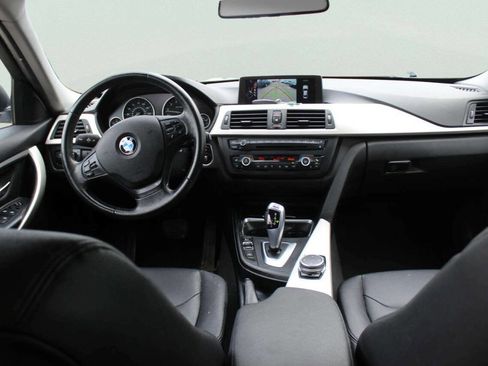 Used 2015 BMW 320i xDrive Sedan AWD/4WD image 7
