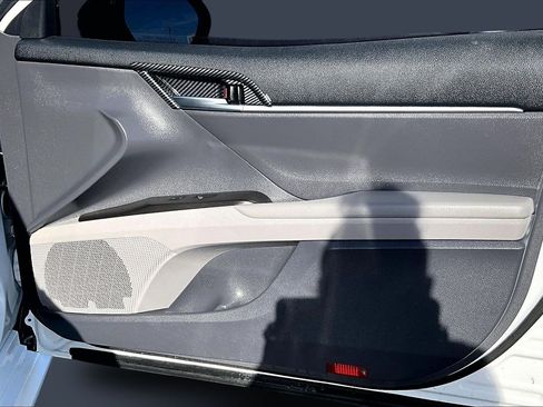 Used 2021 Toyota Camry LE w/ Carpet Mat Package (TMS) image 15