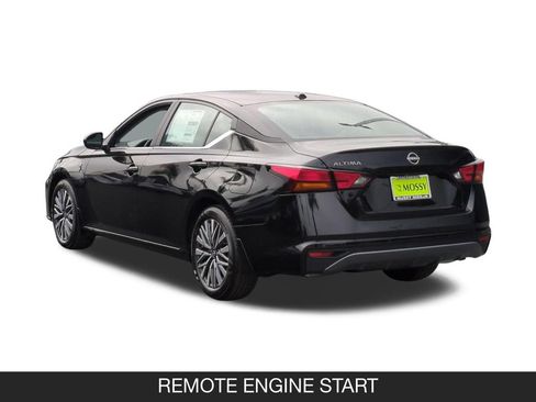 New 2026 Nissan Altima 2.5 SV FWD image 7