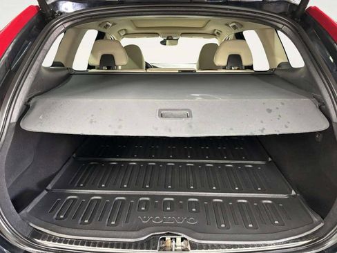 Used 2016 Volvo XC60 T6 w/ Proximity Package image 17