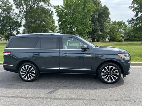 Used 2022 Lincoln Navigator Reserve AWD/4WD image 31