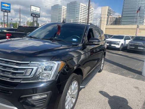 Used 2020 Ford Expedition XLT w/ Equipment Group 202A image 4