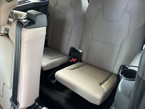 New 2026 Volvo XC90 B6 Plus image 13