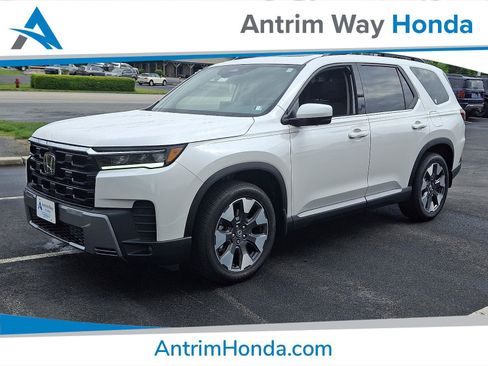 New 2026 Honda Pilot Touring image 1