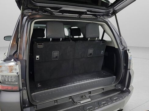 Certified 2022 Toyota 4Runner SR5 Premium image 7