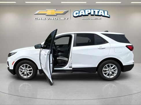 Used 2024 Chevrolet Equinox LS FWD image 10