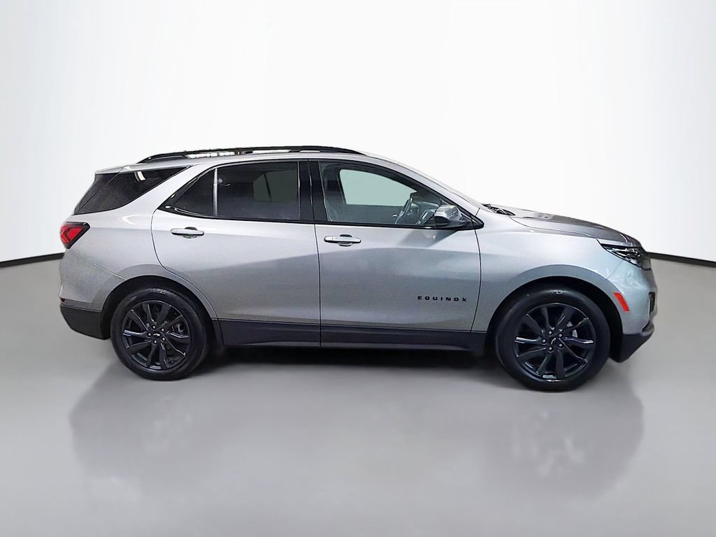 Used 2023 Chevrolet Equinox RS FWD image 10